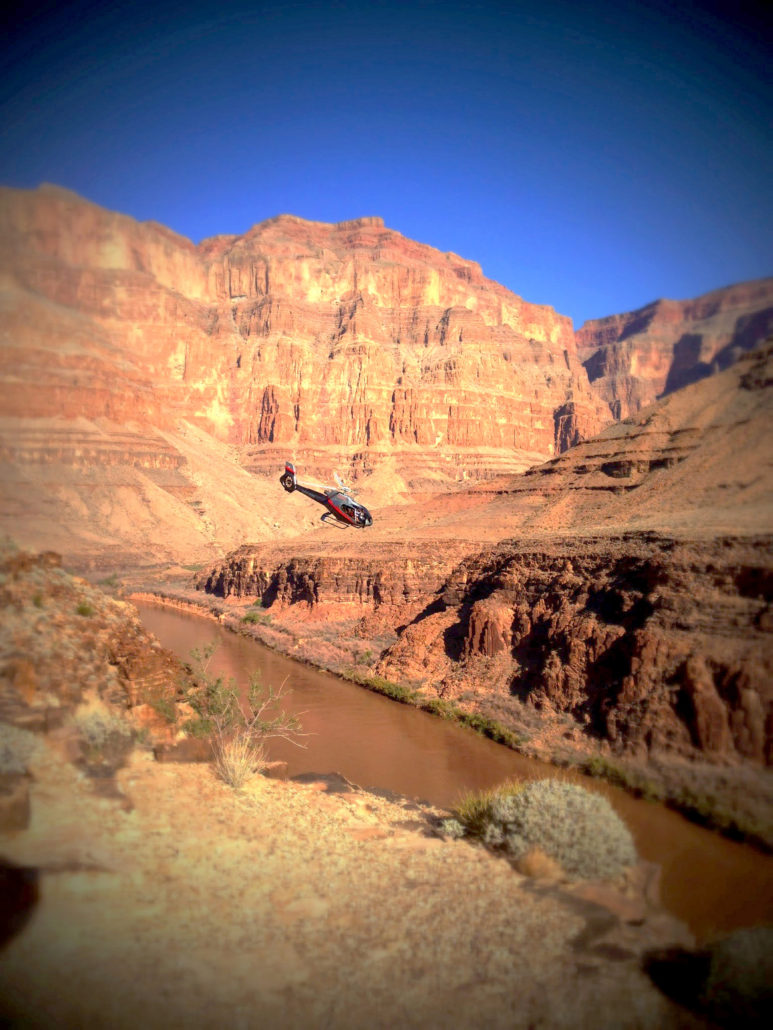 DIscovery Flight / Helicopter Grand Canyon Tour Sweetours